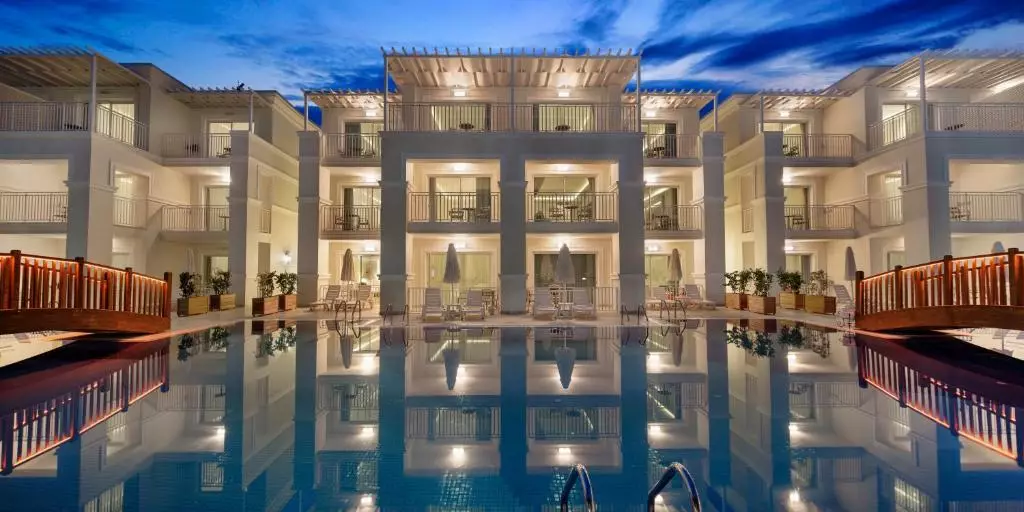 HOTEL BELLIS DELUXE